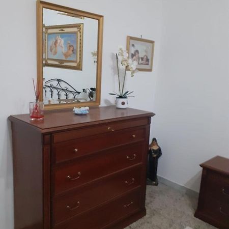バーリDa Carmela Casa Vacanzeアパートメント エクステリア 写真